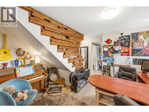 Photo 7 of 3521 Dunbarton Road, Glenrosa, West Kelowna