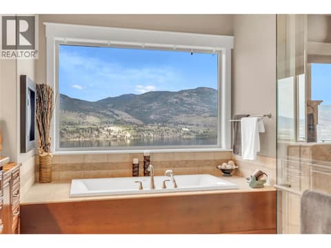 Photo 24 of 166 Vintage Boulevard, Eastside/Lkshr Hi/Skaha Est, Okanagan Falls