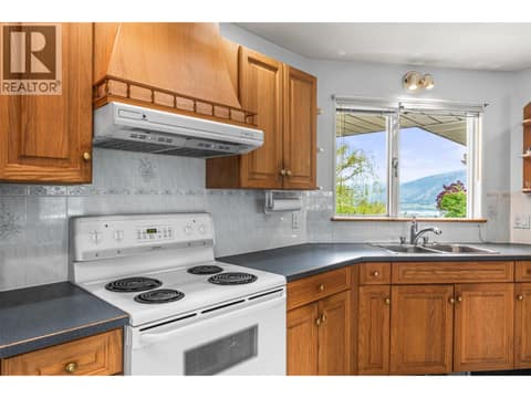 Photo 10 of 363 Northwind Drive, Swan Lake West, Vernon