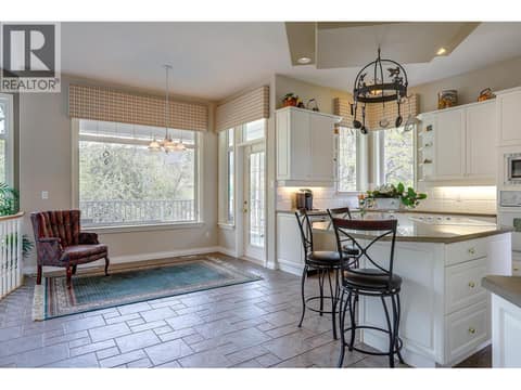 Photo 19 of 1101 Phoenix Drive, Foothills, Vernon