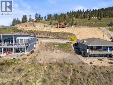 Photo 4 of 8972 Tavistock Road, Adventure Bay, Vernon
