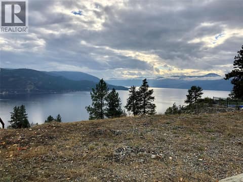 Photo 5 of 8916 Hampshire Crescent, Adventure Bay, Vernon