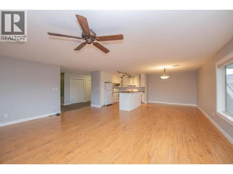 Photo 10 of 3929 22 Avenue Unit# 309, Mission Hill, Vernon