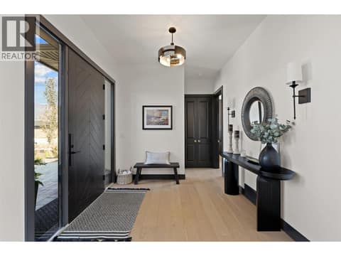 Photo 4 of 115 Lake Point Court, Tobiano, Kamloops