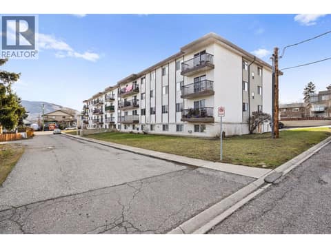 Photo 1 of 1604 31 Street, City of Vernon
