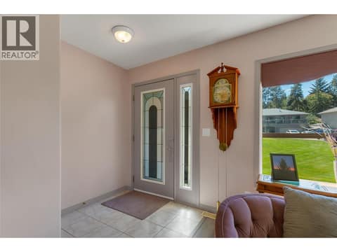 Photo 5 of 35 Peregrine Way, Adventure Bay, Vernon