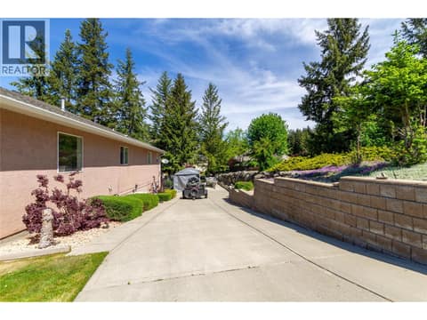 Photo 61 of 35 Peregrine Way, Adventure Bay, Vernon