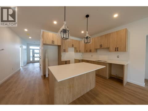 Photo 8 of 2982 Scenic Ridge Drive, Smith Creek, West Kelowna