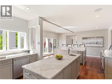 High end stainless steel appliances at 2090 Bennett Road, McKinley Landing, Kelowna