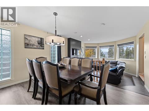 Photo 11 of 3257 JUNIPER Drive, Naramata Rural