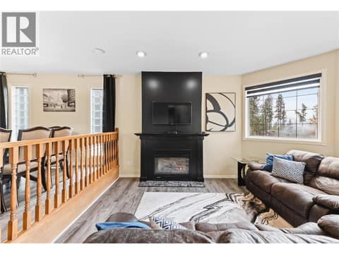 Photo 12 of 3257 JUNIPER Drive, Naramata Rural