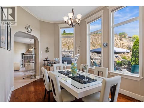 Photo 11 of 1011 Foothills Court, Foothills, Vernon