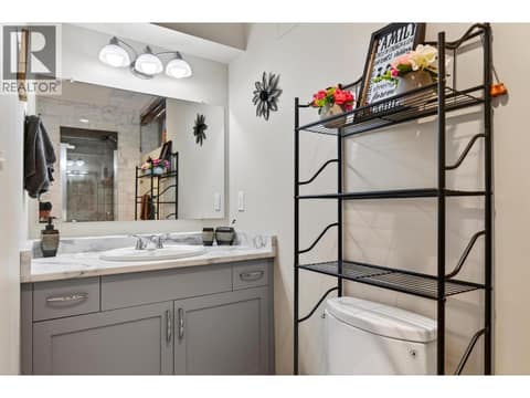 Photo 33 of 1544 Woodridge Road, Crawford Estates, Kelowna