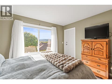 Main Floor Master at 938 Mt Bulman Drive, Middleton Mountain Vernon