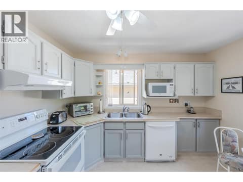 Photo 14 of 1634 Carmi Avenue Unit# 105, Columbia/Duncan, Penticton
