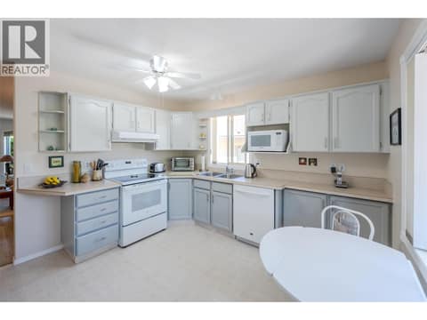 Photo 17 of 1634 Carmi Avenue Unit# 105, Columbia/Duncan, Penticton