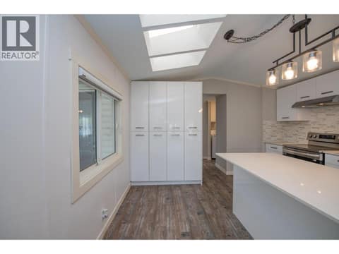 Photo 9 of 6710 Tronson Road Unit# 202, Okanagan Landing, Vernon