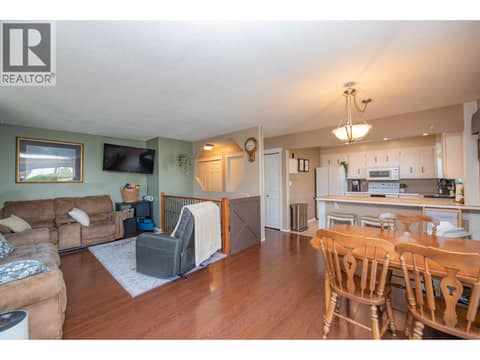 Photo 14 of 3701 15 Avenue, Mission Hill, Vernon