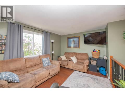Photo 17 of 3701 15 Avenue, Mission Hill, Vernon