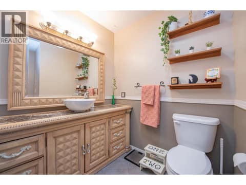 Photo 23 of 3701 15 Avenue, Mission Hill, Vernon