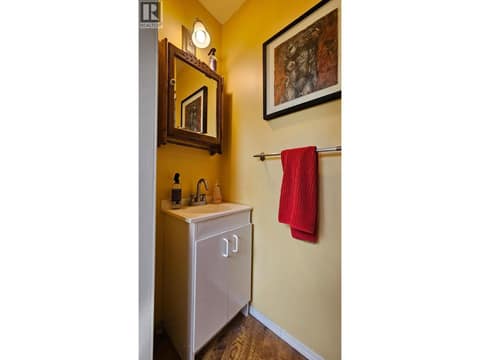 Main floor half bath at 405 Kildare Way, Okanagan North, Vernon