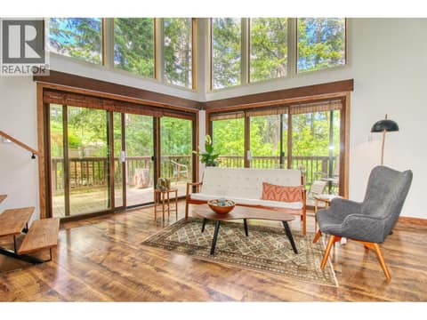 Main floor living at 405 Kildare Way, Okanagan North, Vernon