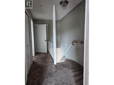 Upper level hallway at 4102 24 Avenue Unit# 2, South Vernon