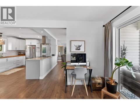 Photo 11 of 118 Dartmouth Place, Wiltse/Valleyview, Penticton