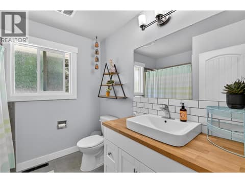 Photo 19 of 118 Dartmouth Place, Wiltse/Valleyview, Penticton