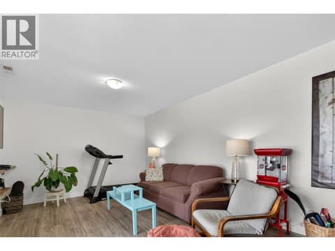 Photo 34 of 118 Dartmouth Place, Wiltse/Valleyview, Penticton