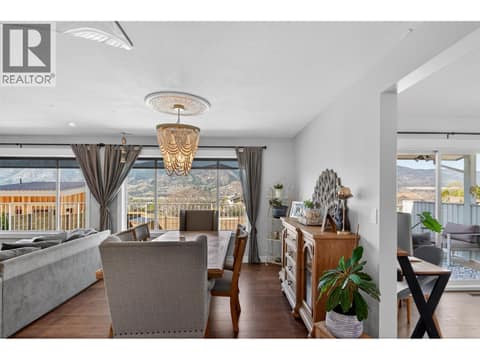 Photo 6 of 118 Dartmouth Place, Wiltse/Valleyview, Penticton