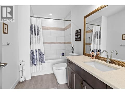 Common 4 pce bathroom - 2nd floor. at 647 Mt Ida Drive, Middleton Mountain Coldstream