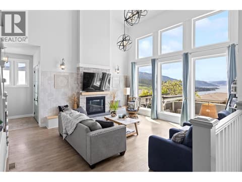 Living room - Main floor. at 647 Mt Ida Drive, Middleton Mountain Coldstream