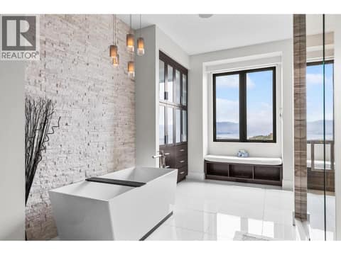 Large free standing soaker tub at 162 Skyland Drive, Wilden, Kelowna