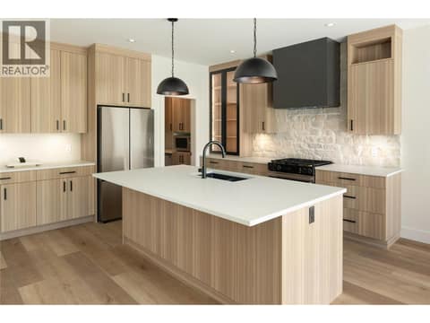 Photo 10 of 2125 Montenegro Drive, Black Mountain, Kelowna