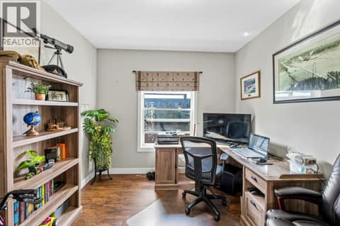 Den at 8300 GALLAGHER LAKE FRONTAGE Road Unit# 91, Oliver Rural