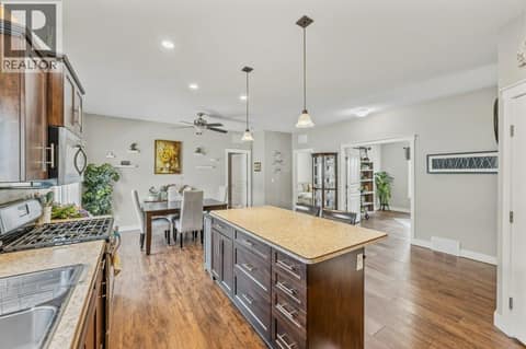 Kitchen & dining at 8300 GALLAGHER LAKE FRONTAGE Road Unit# 91, Oliver Rural