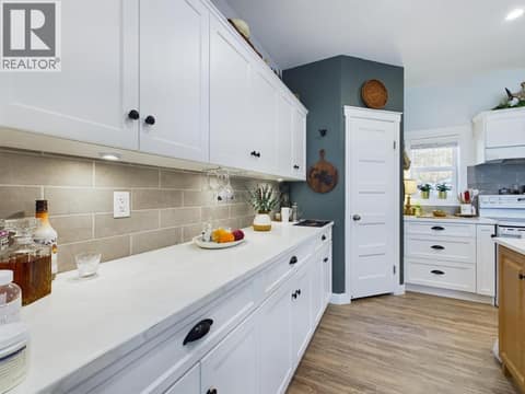 Photo 17 of 1020 BULLMOOSE Way, Osoyoos Rural