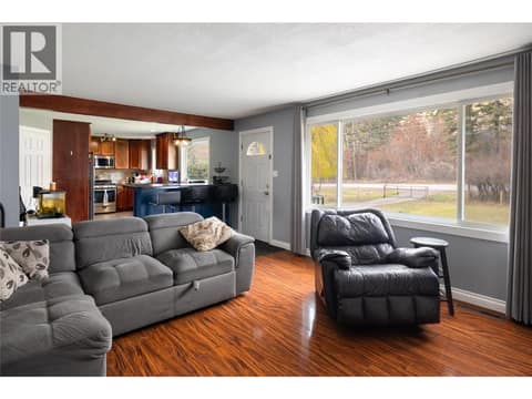 View toward kitchen at 5712 6 Highway, Lavington, Vernon