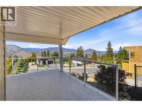 Photo 2 of 2850 Evergreen Drive, Wiltse/Valleyview, Penticton
