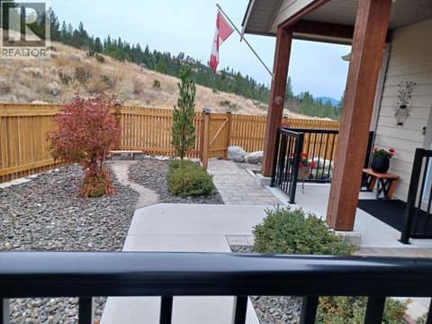 Photo 2 of 1120 HOLDEN Road, Columbia/Duncan, Penticton