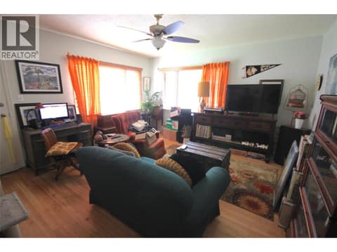 Photo 6 of 3208 35 Street, City of Vernon