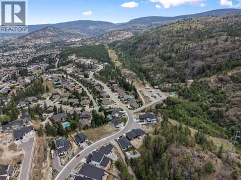 Photo 10 of 3224 Evergreen Drive, Wiltse/Valleyview, Penticton