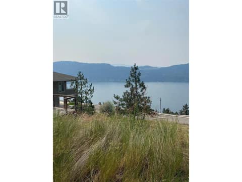 Photo 10 of 8816 Stonington Road, Adventure Bay, Vernon