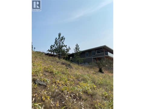 Photo 12 of 8816 Stonington Road, Adventure Bay, Vernon
