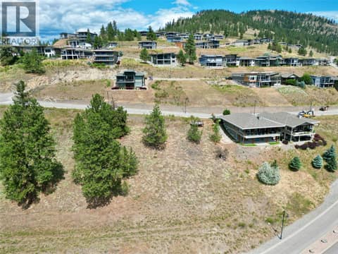 Photo 8 of 8816 Stonington Road, Adventure Bay, Vernon