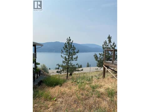 Photo 9 of 8816 Stonington Road, Adventure Bay, Vernon