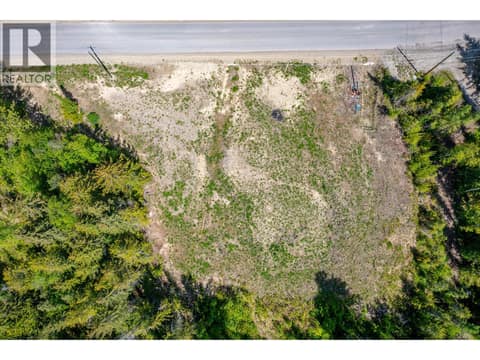 Photo 16 of 8290 Lincoln Road, North BX, Vernon