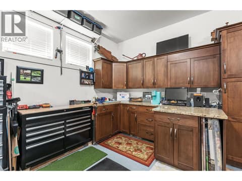 Photo 19 of 325 Cordon Place, Bella Vista, Vernon