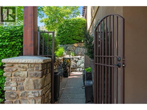 Photo 7 of 325 Cordon Place, Bella Vista, Vernon